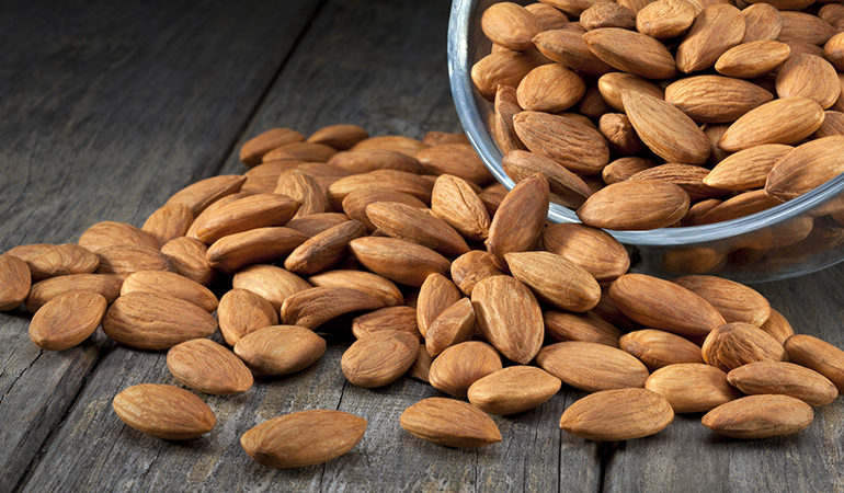 home remedies for wrinkles under eyes almonds