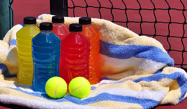 Sports drink replenish water and electrolyte levels
