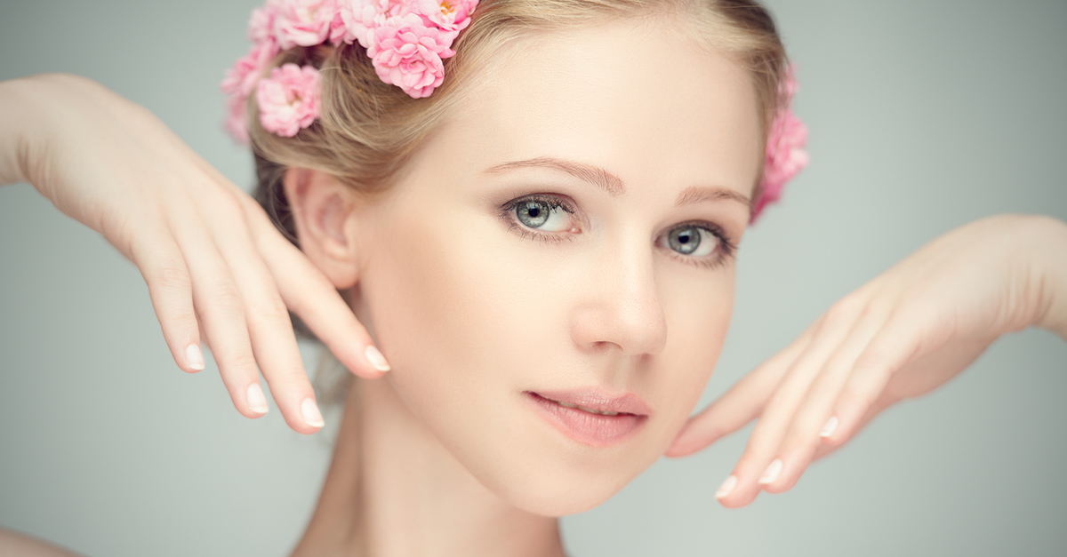 Commonly used kitchen ingredients can easily replace your beauty products for a clear skin