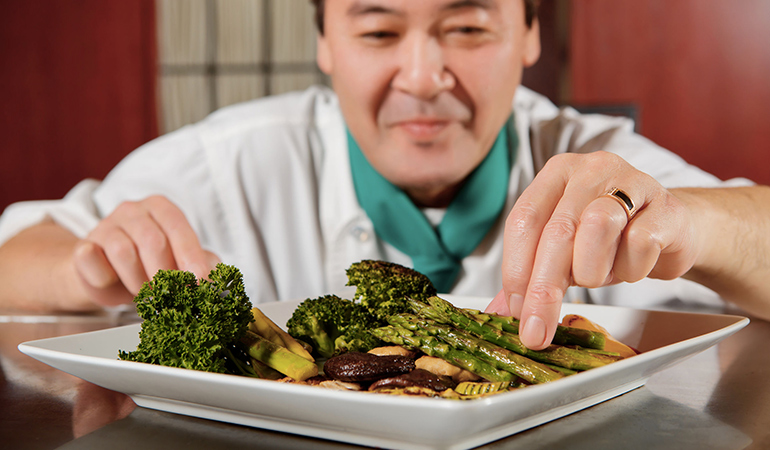 Asparagus and broccoli are loaded with fiber and antioxidant properties