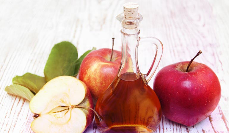 (Apple cider vinegar should be taken with warm water.)