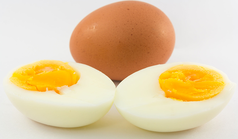 Eggs contain a lot of protein and have anti-inflammatory properties