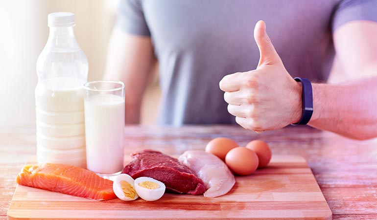  Eat at least 0.7 grams of protein for each pound of body weight