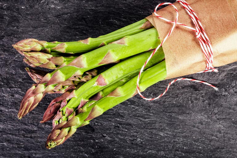 proteins and vitamin K in asparagus