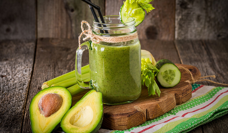 benefits of adding greens to smoothies