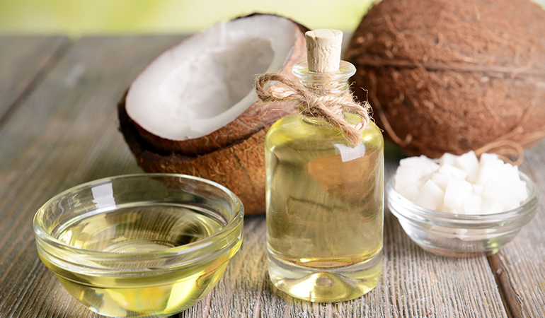 coconut oil can moisturize your skin and remove makeup