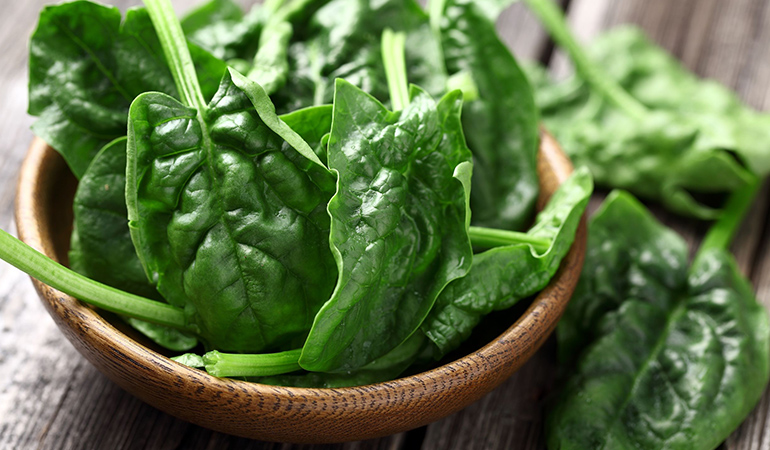 Spinach is rich iron and prevents hair loss
