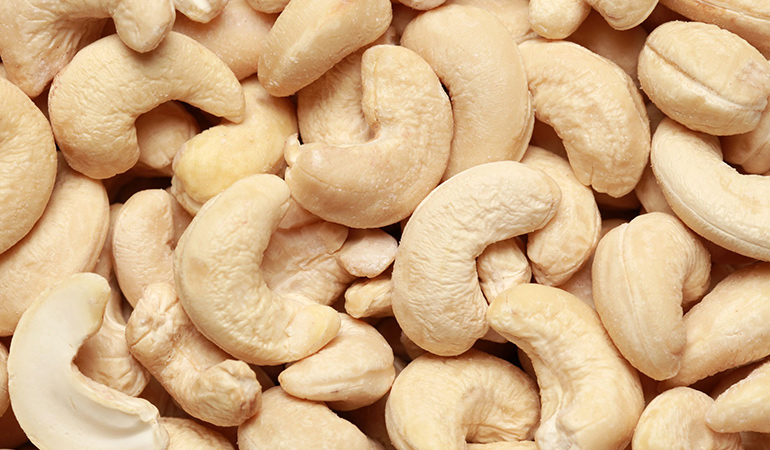 Cashews are a good source of unsaturated fats and fiber
