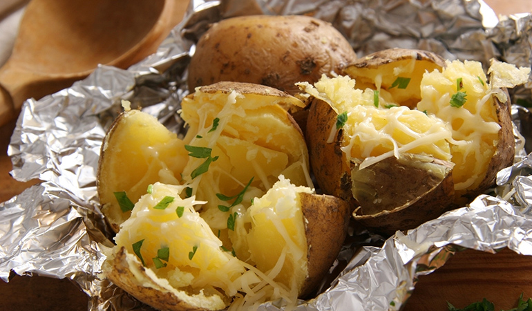 Potatoes are rich in fiber.
