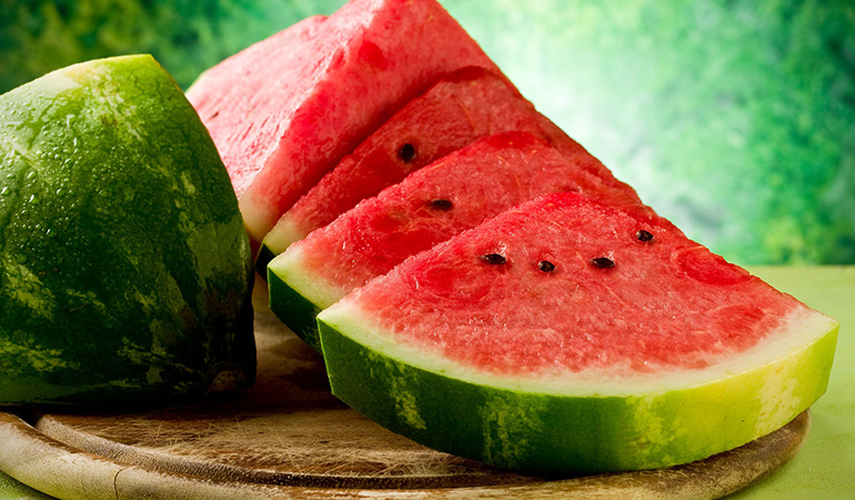 Regularly eating watermelon and its ground seeds can dissolve bladder stones