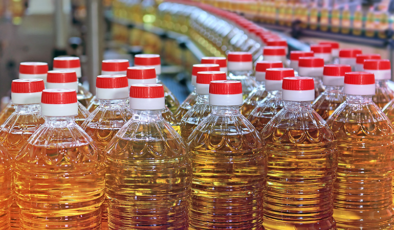 Vegetable oil is full of trans fats that will increase your risk of diabetes and heart disease