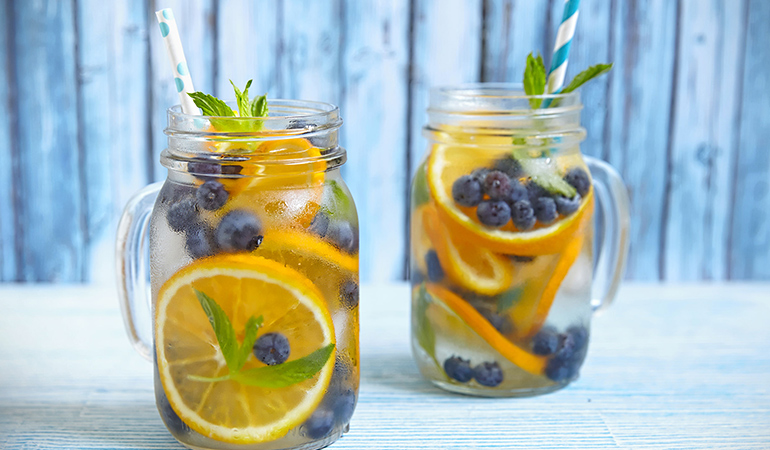 Blueberries and oranges are rich in antioxidants that fight against acne