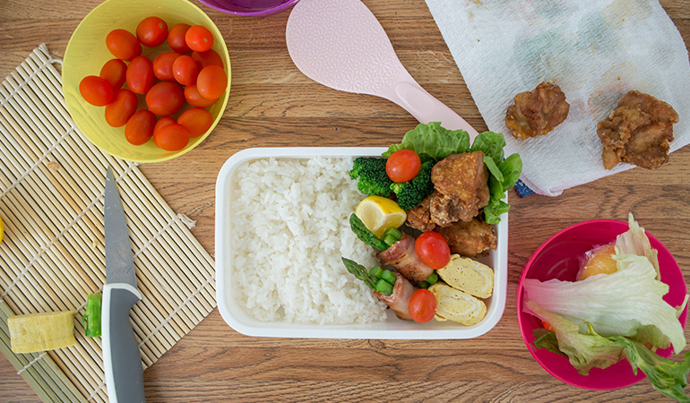 Pack a lunch so that you don't get tempted to eat unhealthy foods