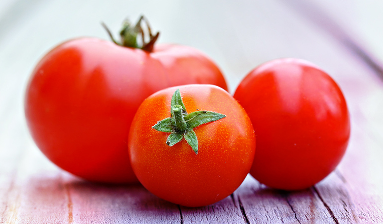 A cup of tomatoes: 1.2 mcg, 3.6% of the DV