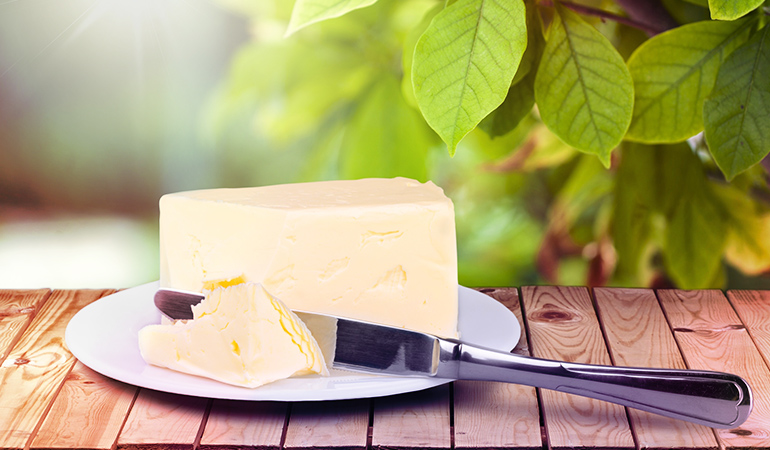 Margarine has 1.5 mcg of vitamin D. 