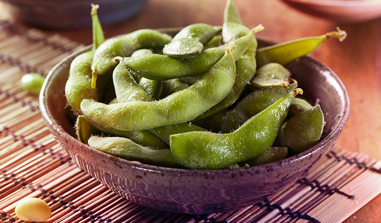 1 cup of edamame: 99 mg of magnesium (23.5% DV)