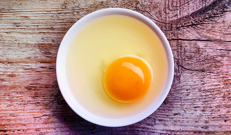 1 raw egg yolk has 63 mcg of retinol.