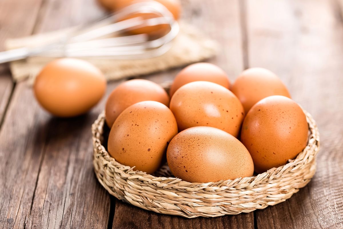 This Egg Prep Habit Might Be Breeding Bacteria